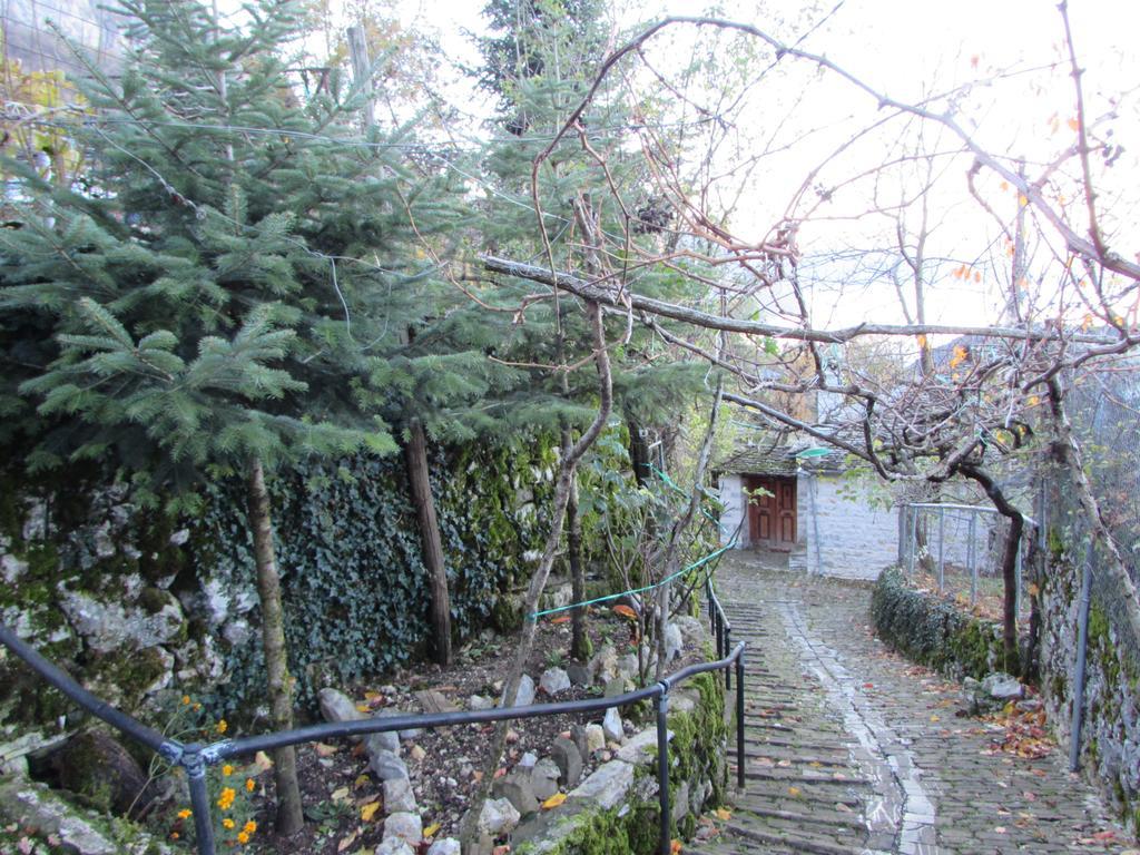 Traditional Rooms Karaouli Папигко Екстериор снимка